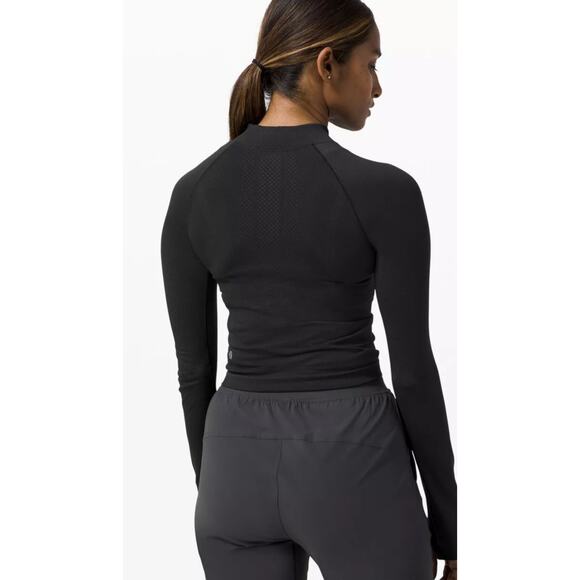 Lululemon Swiftly 2.0 Womens Size 8 Running Top 1/2 Zip Slim Fit Anti-Odor Black - Picture 2 of 10